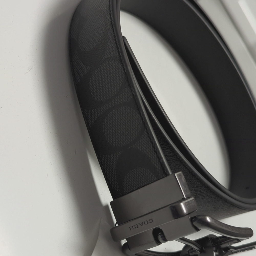 Coach belt